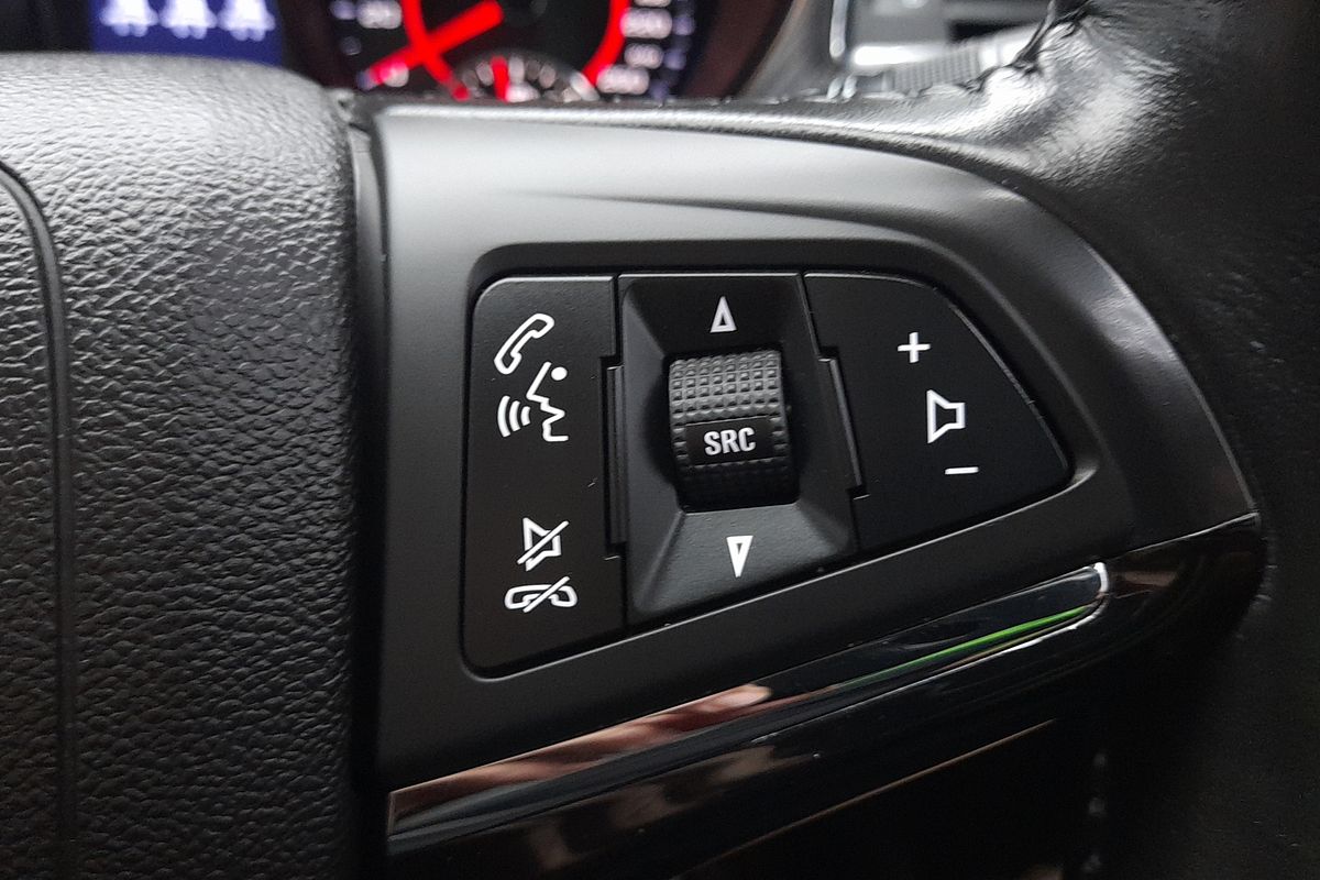 2016 Holden Commodore SV6 Black VF Series II