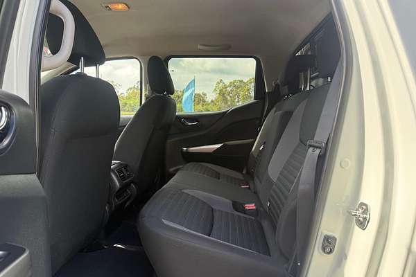 2021 Nissan Navara ST D23 Rear Wheel Drive