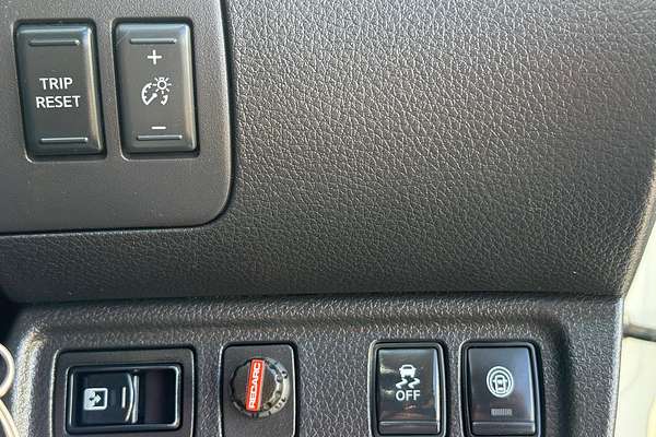 2021 Nissan Navara ST D23 Rear Wheel Drive