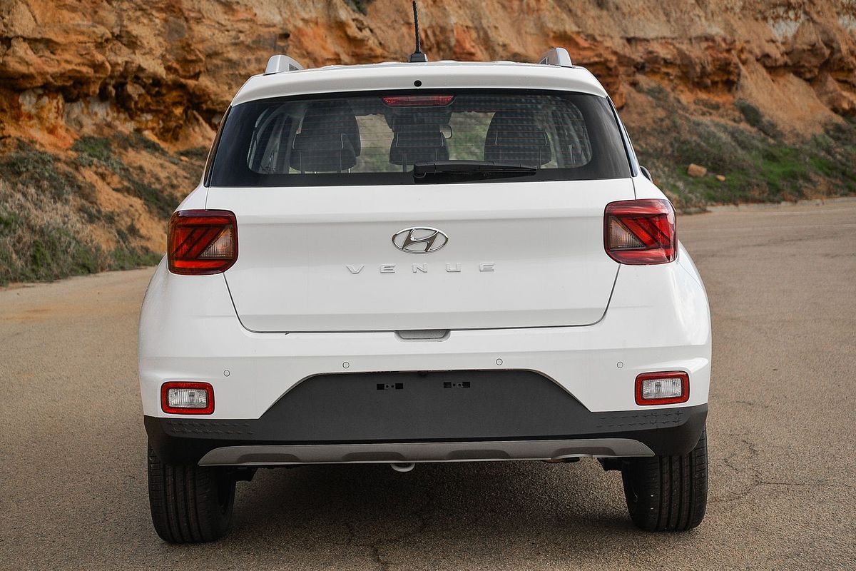 2025 Hyundai Venue Active QX.V5