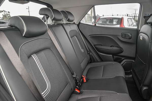 2025 Hyundai Venue Active QX.V5