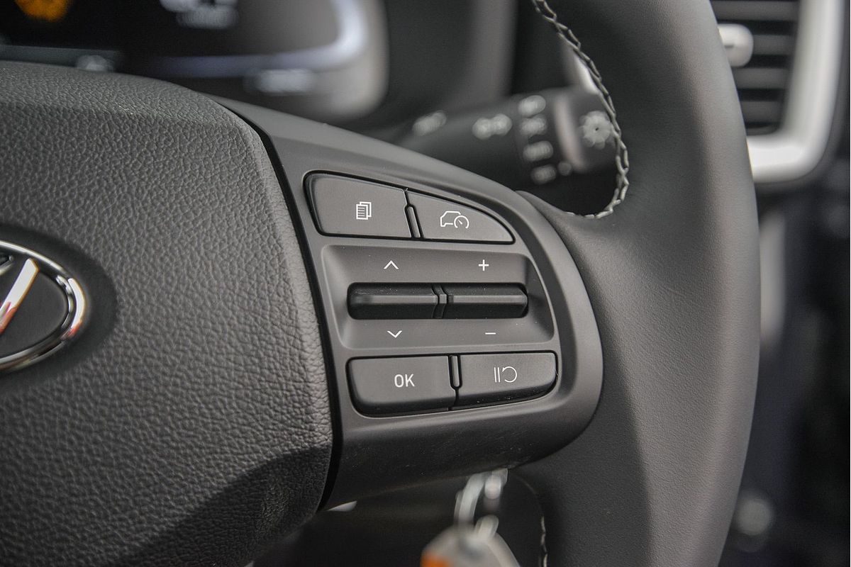 2025 Hyundai Venue Active QX.V5