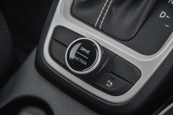 2025 Hyundai Venue Active QX.V5