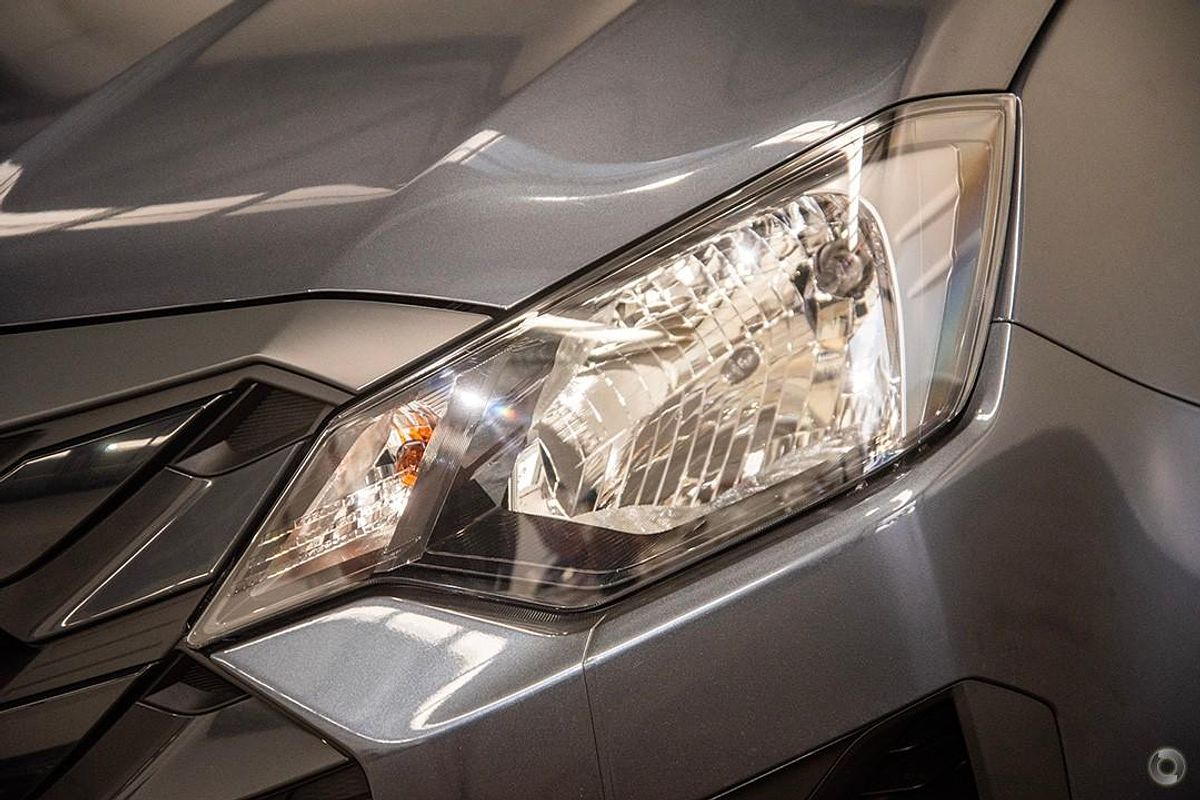 2025 Isuzu D-MAX SX 4X4