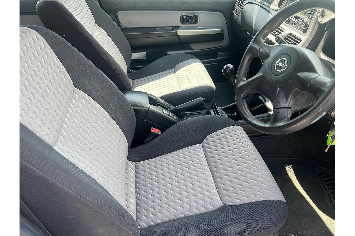 2014 Nissan Navara ST-R D22 4X4