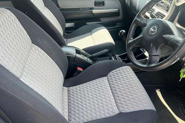 2014 Nissan Navara ST-R D22 4X4