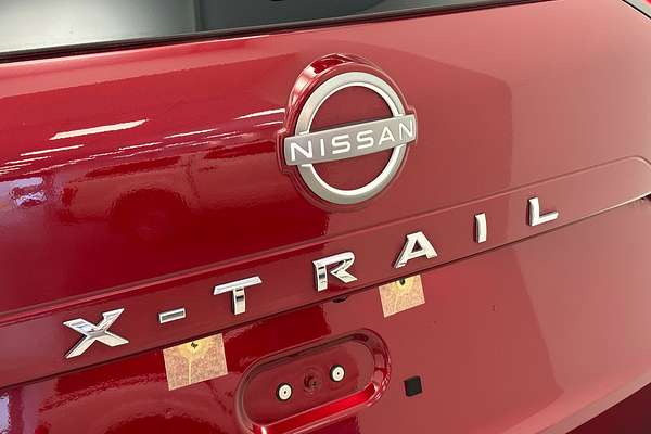 2025 Nissan X-TRAIL ST-L T33