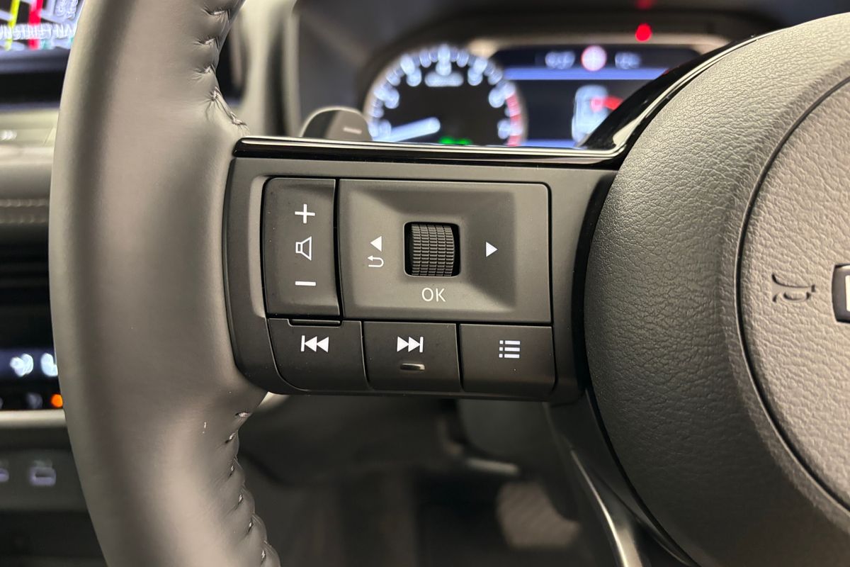 2025 Nissan X-TRAIL ST-L T33