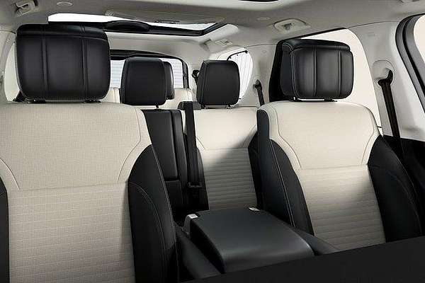 2025 Land Rover Discovery D350 Tempest Series 5