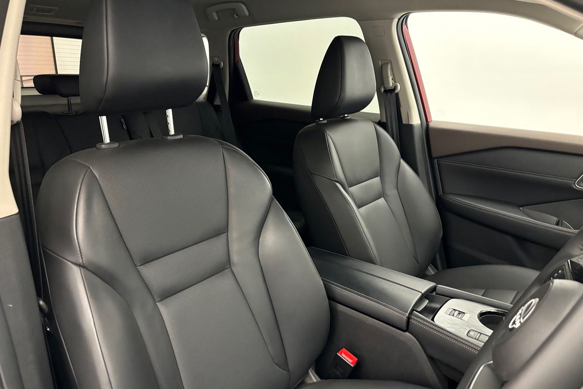 2025 Nissan X-TRAIL ST-L T33