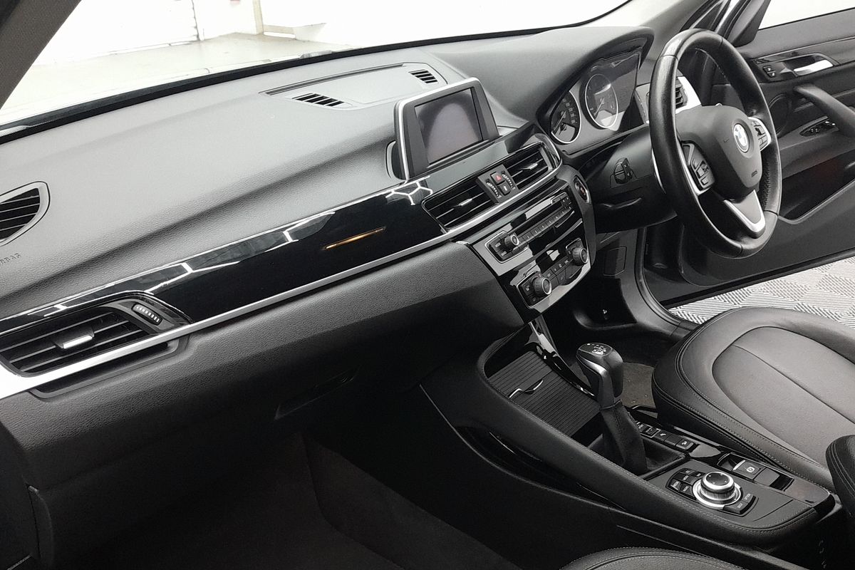 2016 BMW X1 xDrive20d F48