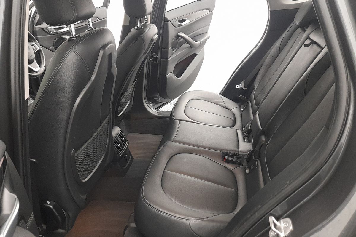 2016 BMW X1 xDrive20d F48