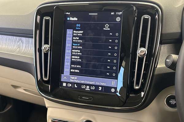 2025 Volvo XC40 Ultra B4 Bright