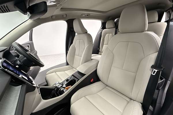 2025 Volvo XC40 Ultra B4 Bright