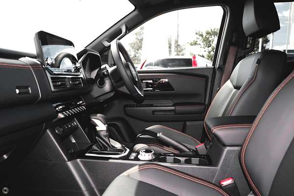 2025 Mitsubishi Triton GSR MV 4X4