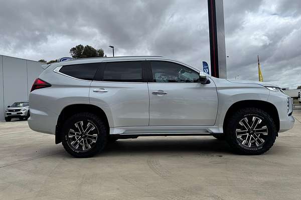 2022 Mitsubishi Pajero Sport GLS QF