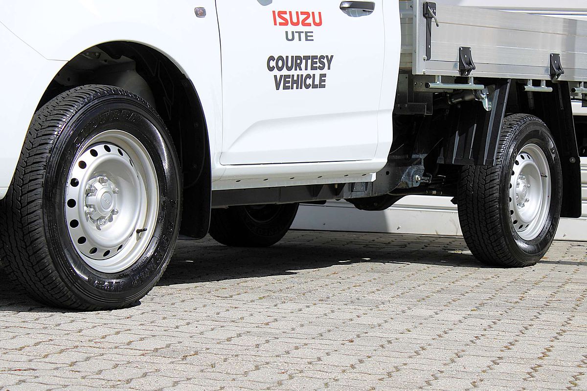 2025 Isuzu D-MAX SX High Ride Rear Wheel Drive
