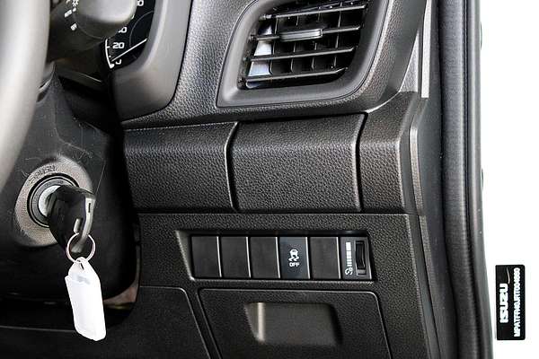 2025 Isuzu D-MAX SX High Ride Rear Wheel Drive