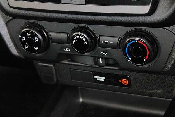 2025 Isuzu D-MAX SX High Ride Rear Wheel Drive