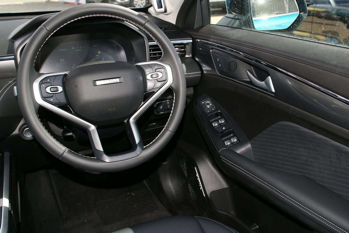 2025 GWM Haval Jolion Lux Hybrid A02