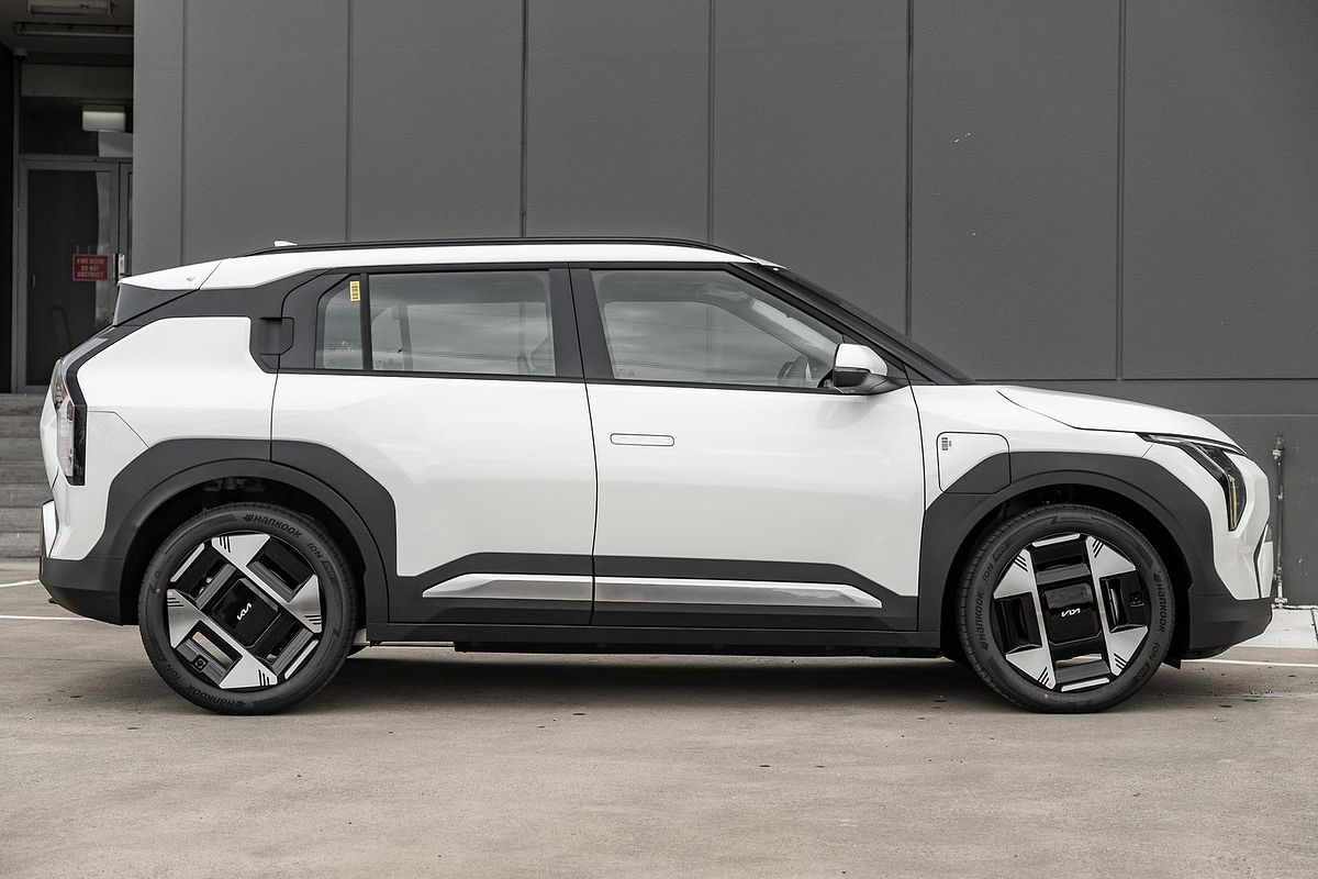 2025 Kia EV3 Earth Long Range SV