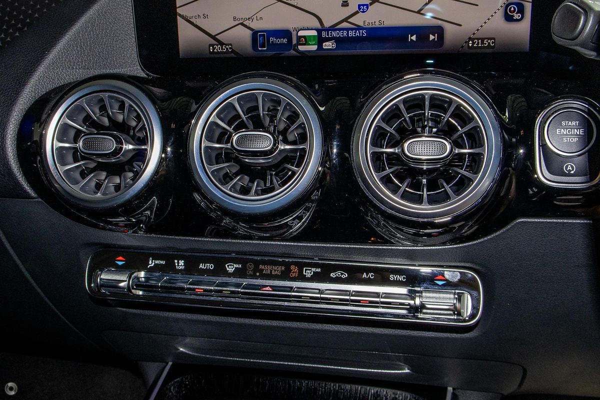 2025 Mercedes-Benz GLA-Class GLA200 H247