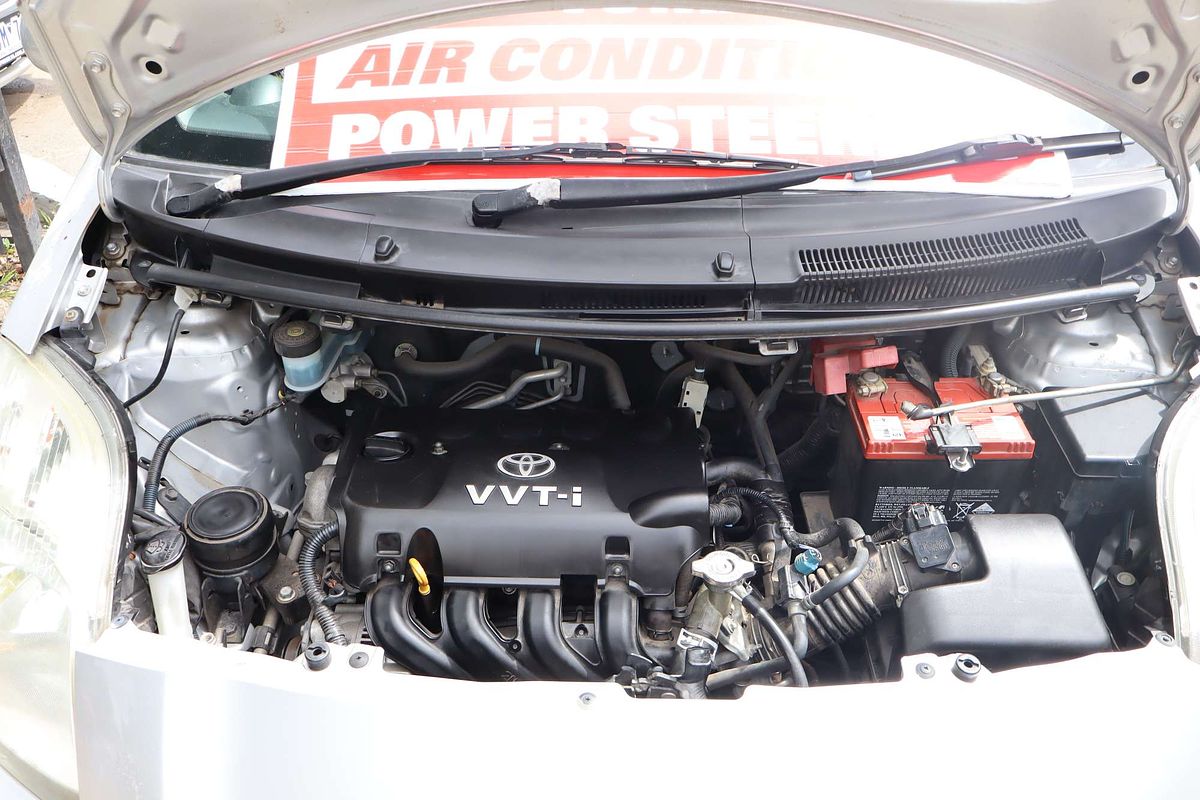 2008 Toyota Yaris YR NCP90R