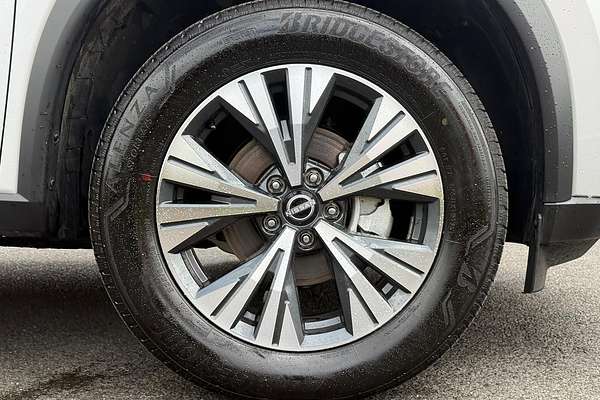 2025 Nissan X-TRAIL ST-L T33