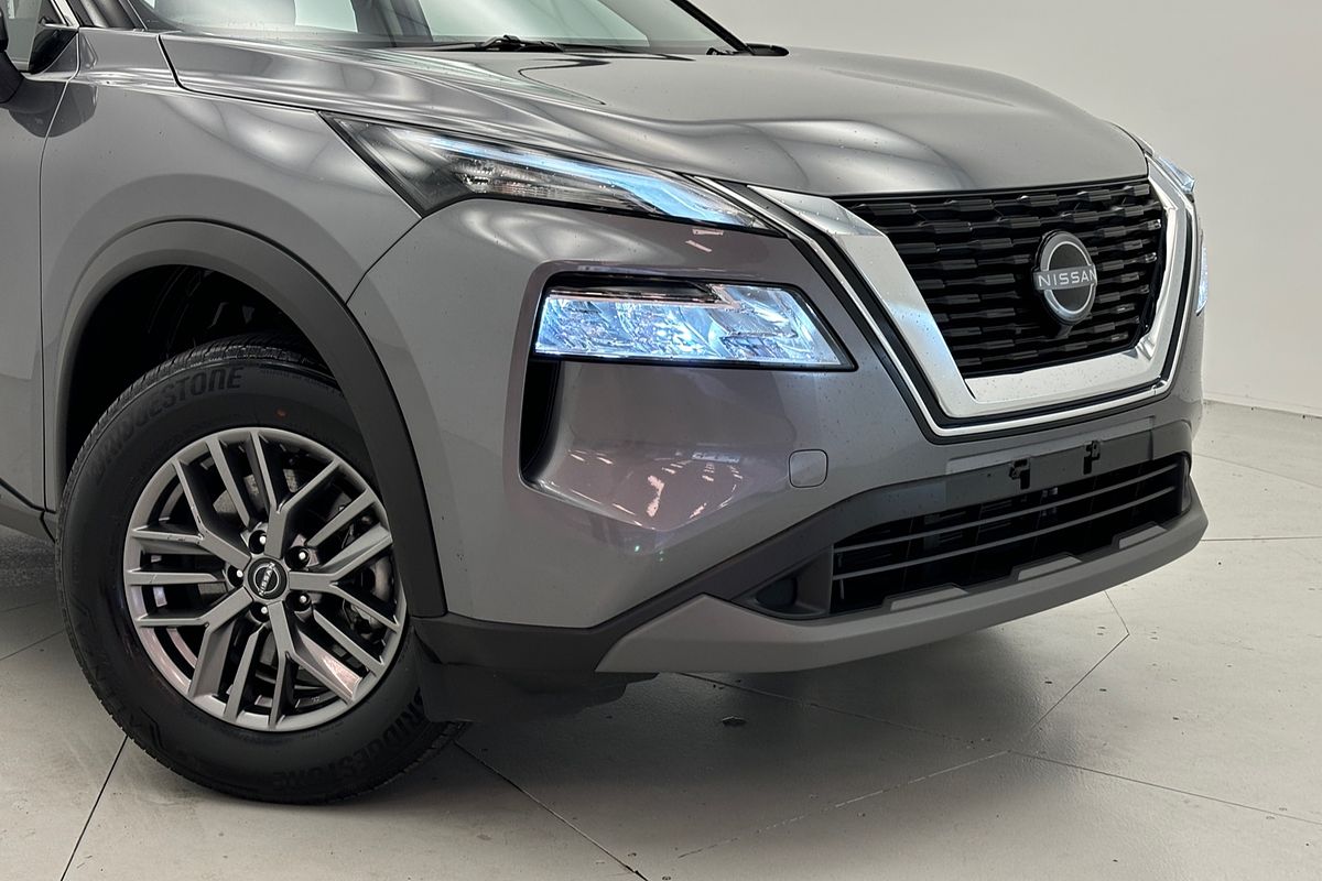 2024 Nissan X-TRAIL ST T33