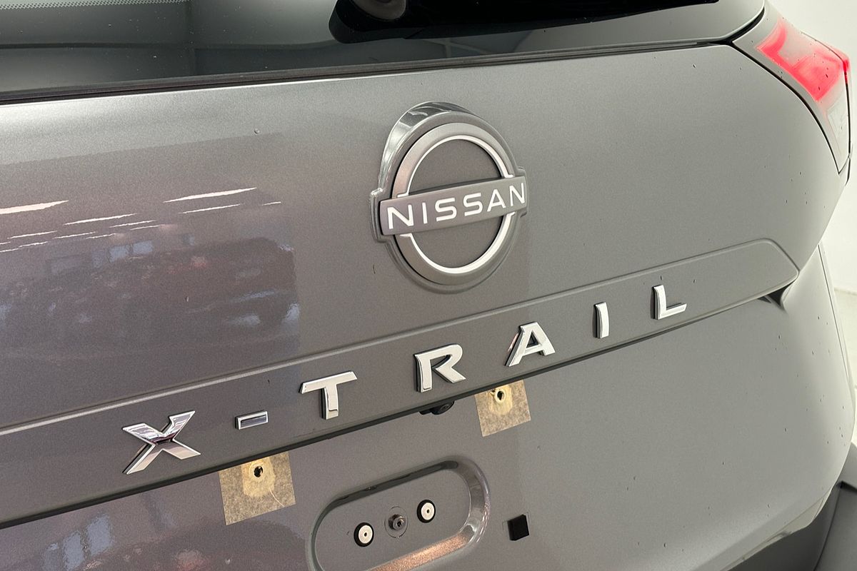 2024 Nissan X-TRAIL ST T33
