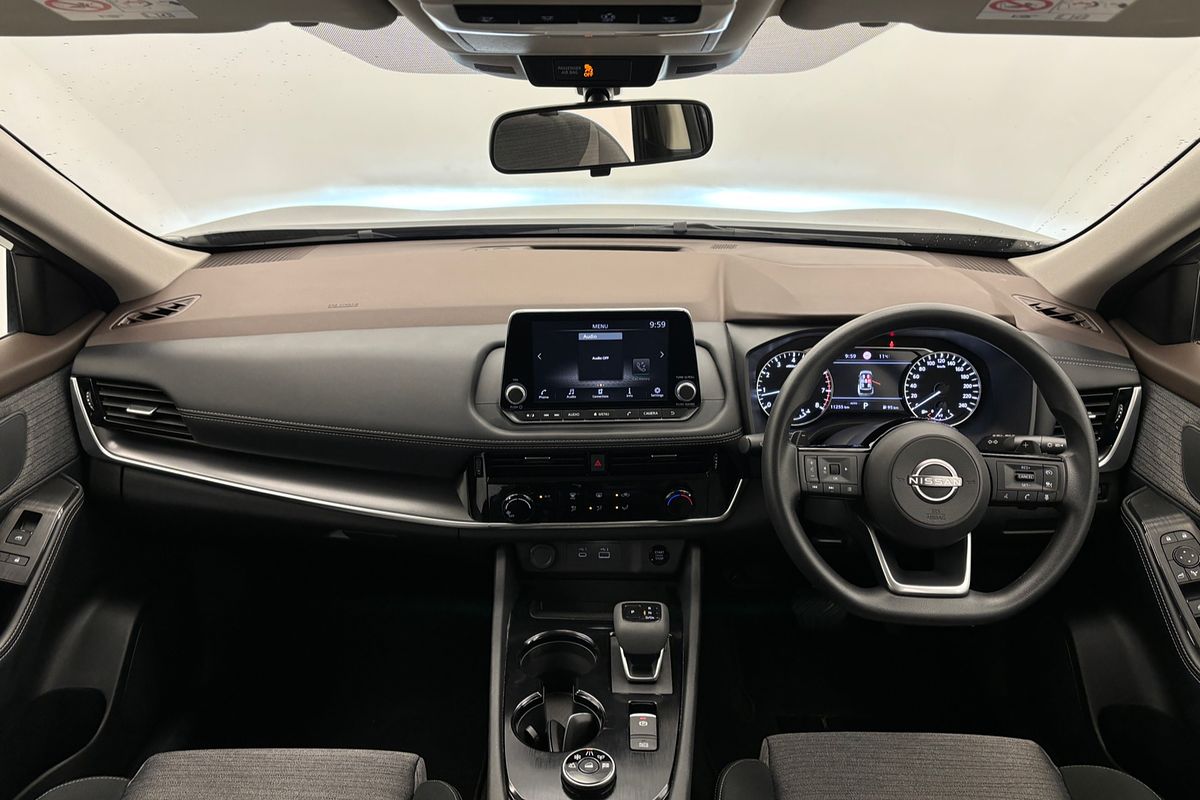 2024 Nissan X-TRAIL ST T33