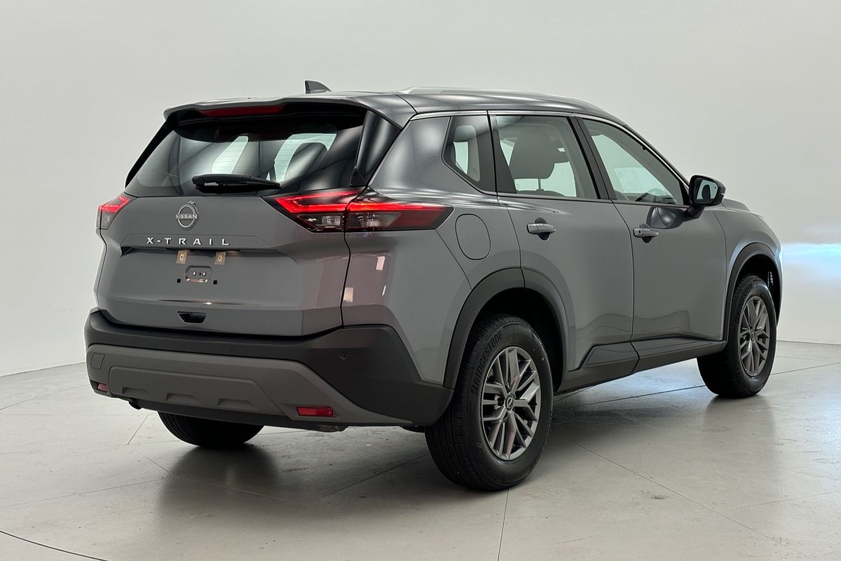 2024 Nissan X-TRAIL ST T33