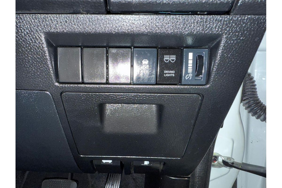 2022 Isuzu D-MAX X-TERRAIN 4X4