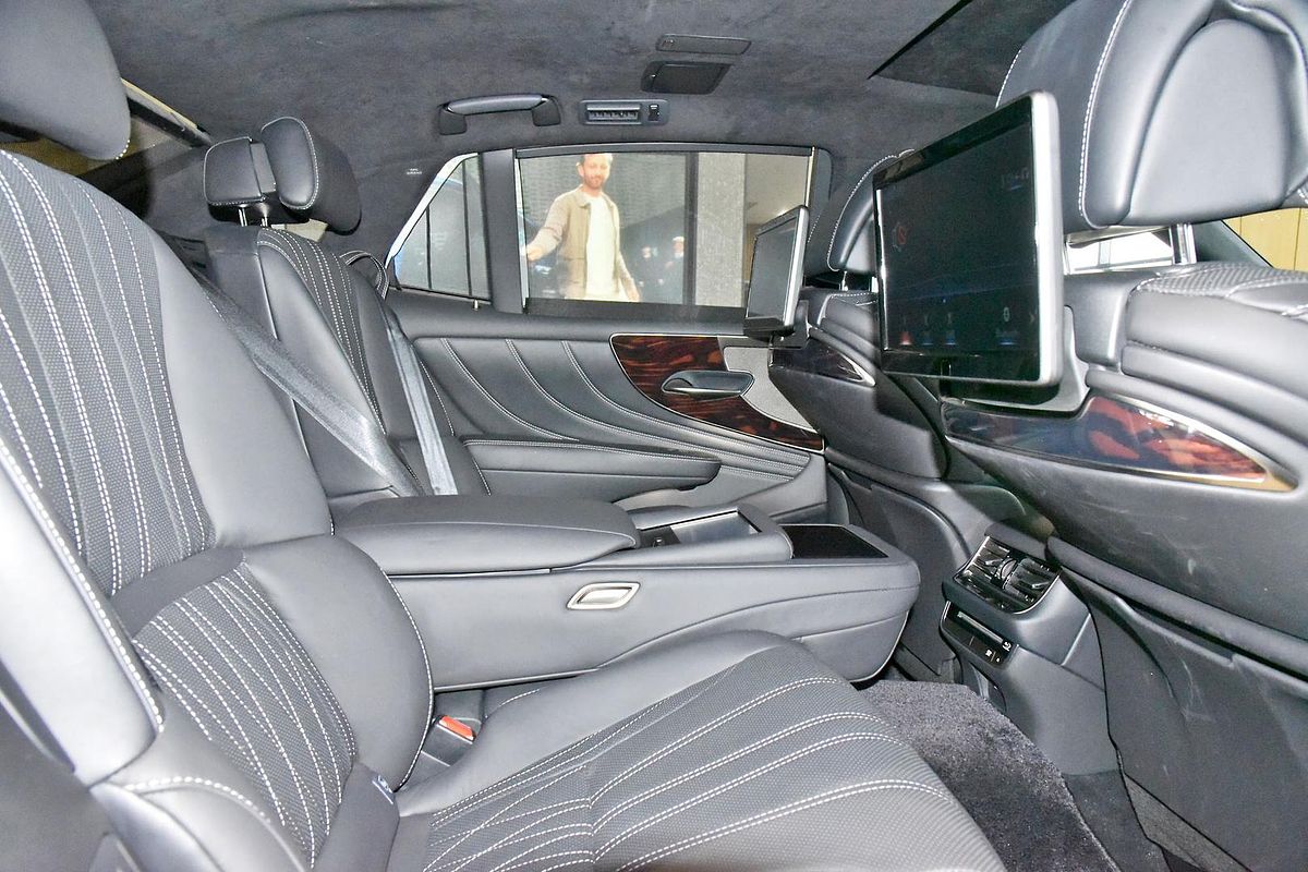 2020 Lexus LS LS500h Sports Luxury GVF50R