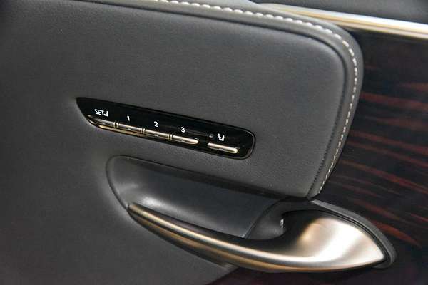 2020 Lexus LS LS500h Sports Luxury GVF50R