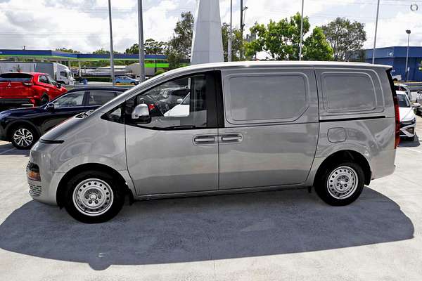 2025 Hyundai STARIA LOAD US4.V3