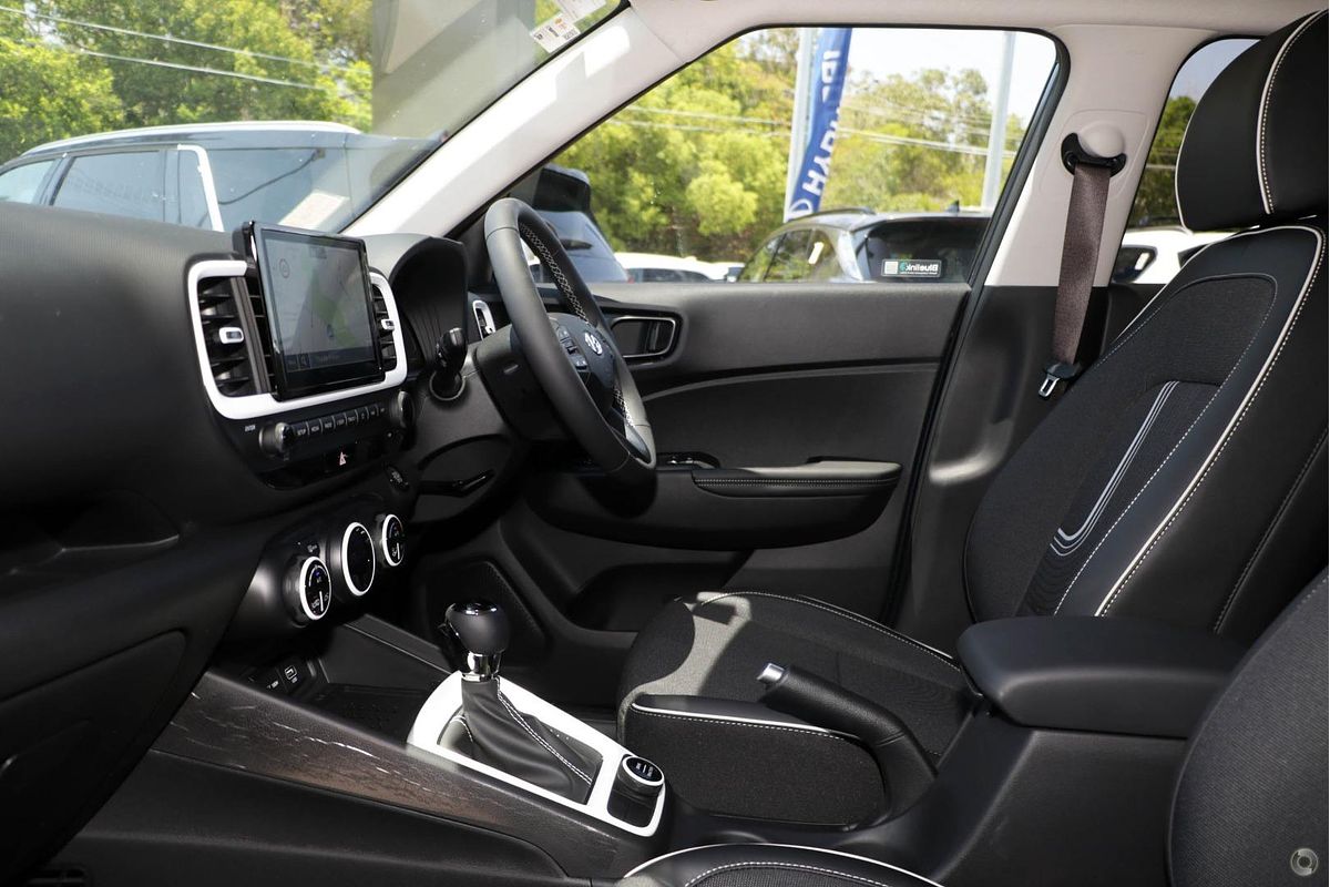 2025 Hyundai Venue Elite QX.V5