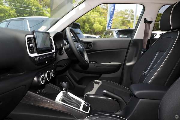 2025 Hyundai Venue Elite QX.V5