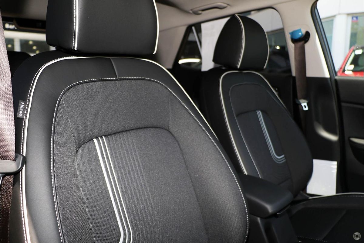 2025 Hyundai Venue Elite QX.V5