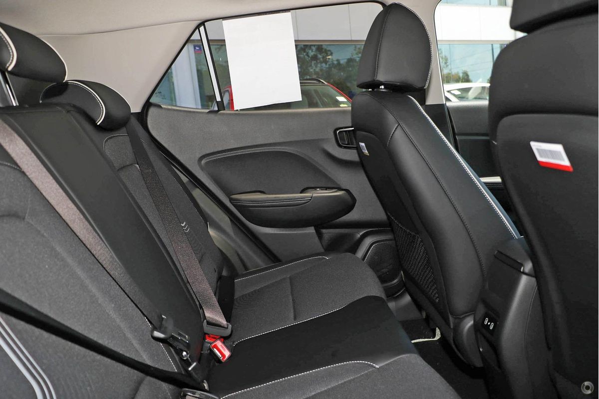 2025 Hyundai Venue Elite QX.V5