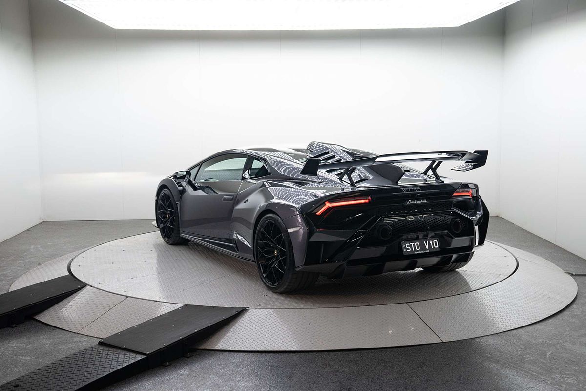 2023 Lamborghini Huracan EVO 724