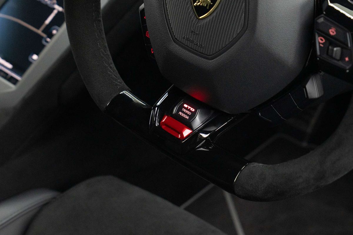 2023 Lamborghini Huracan EVO 724