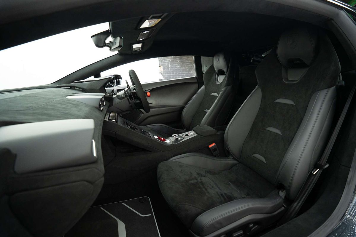 2023 Lamborghini Huracan EVO 724