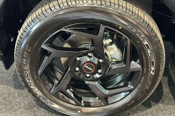 2025 Isuzu MU-X X-TERRAIN