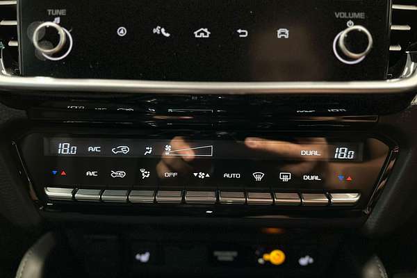 2025 Isuzu MU-X X-TERRAIN