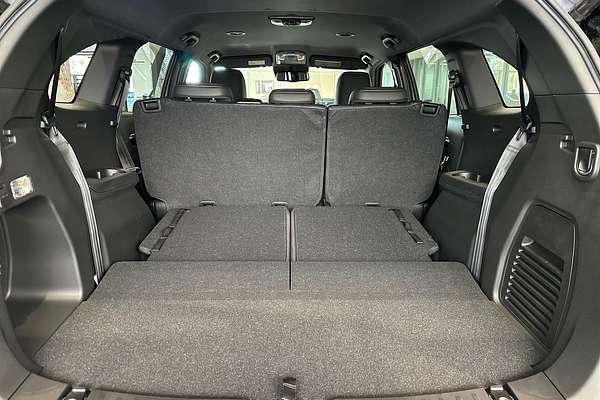 2025 Isuzu MU-X X-TERRAIN