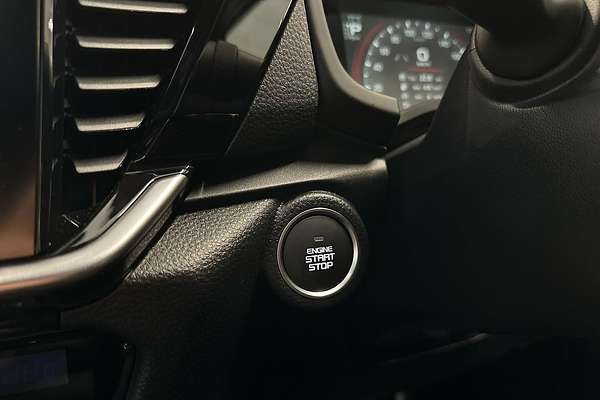 2025 Isuzu MU-X X-TERRAIN