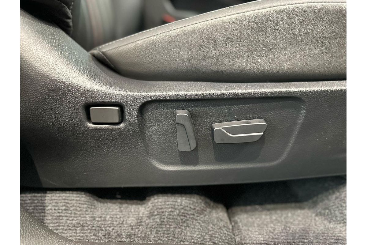 2025 Isuzu MU-X X-TERRAIN