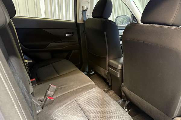 2017 Mitsubishi Outlander ES ZL