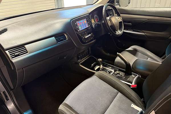 2017 Mitsubishi Outlander ES ZL